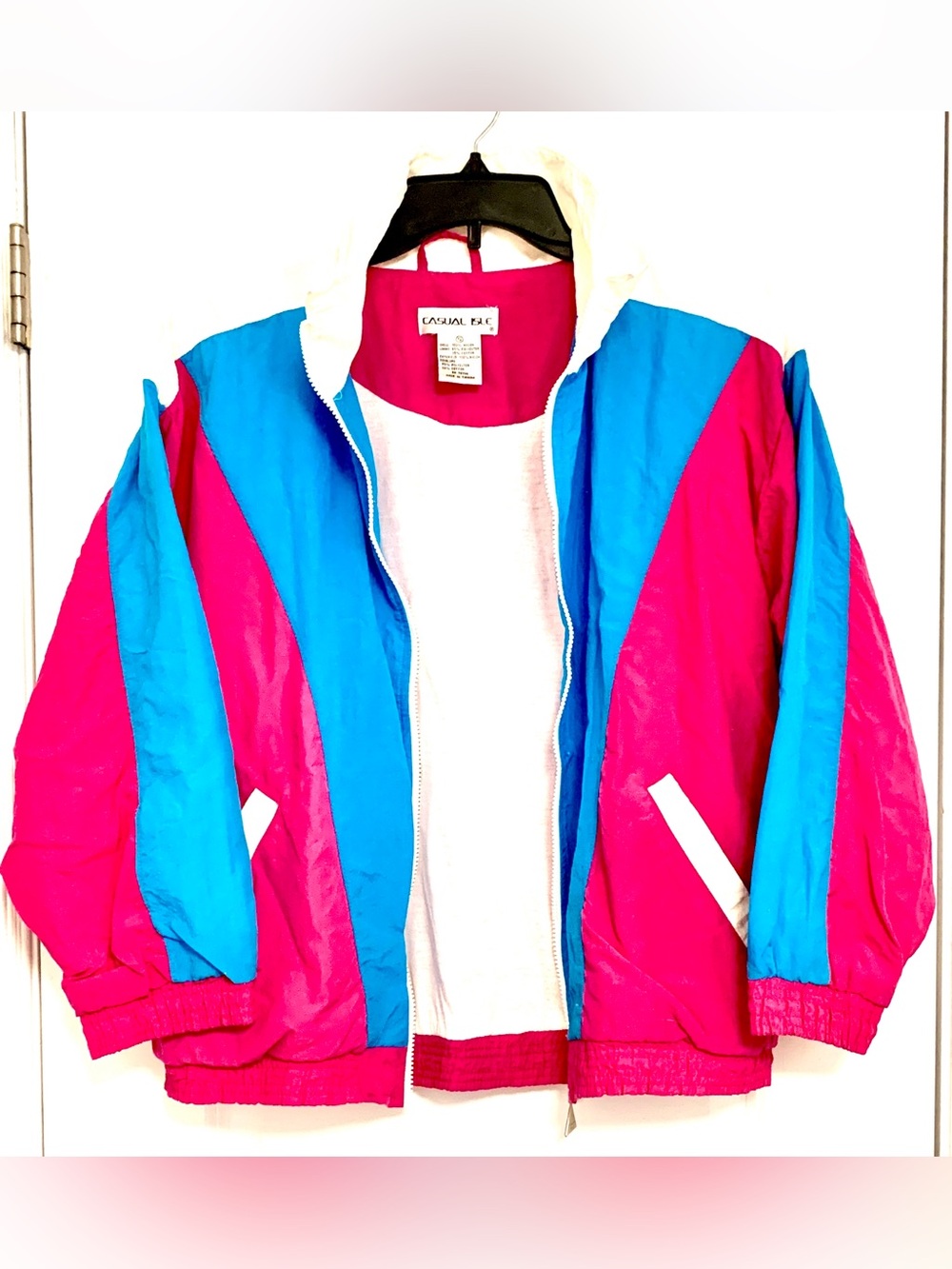 Vintage Colorblock Windbreaker Jacket in hot pink and blue Size S